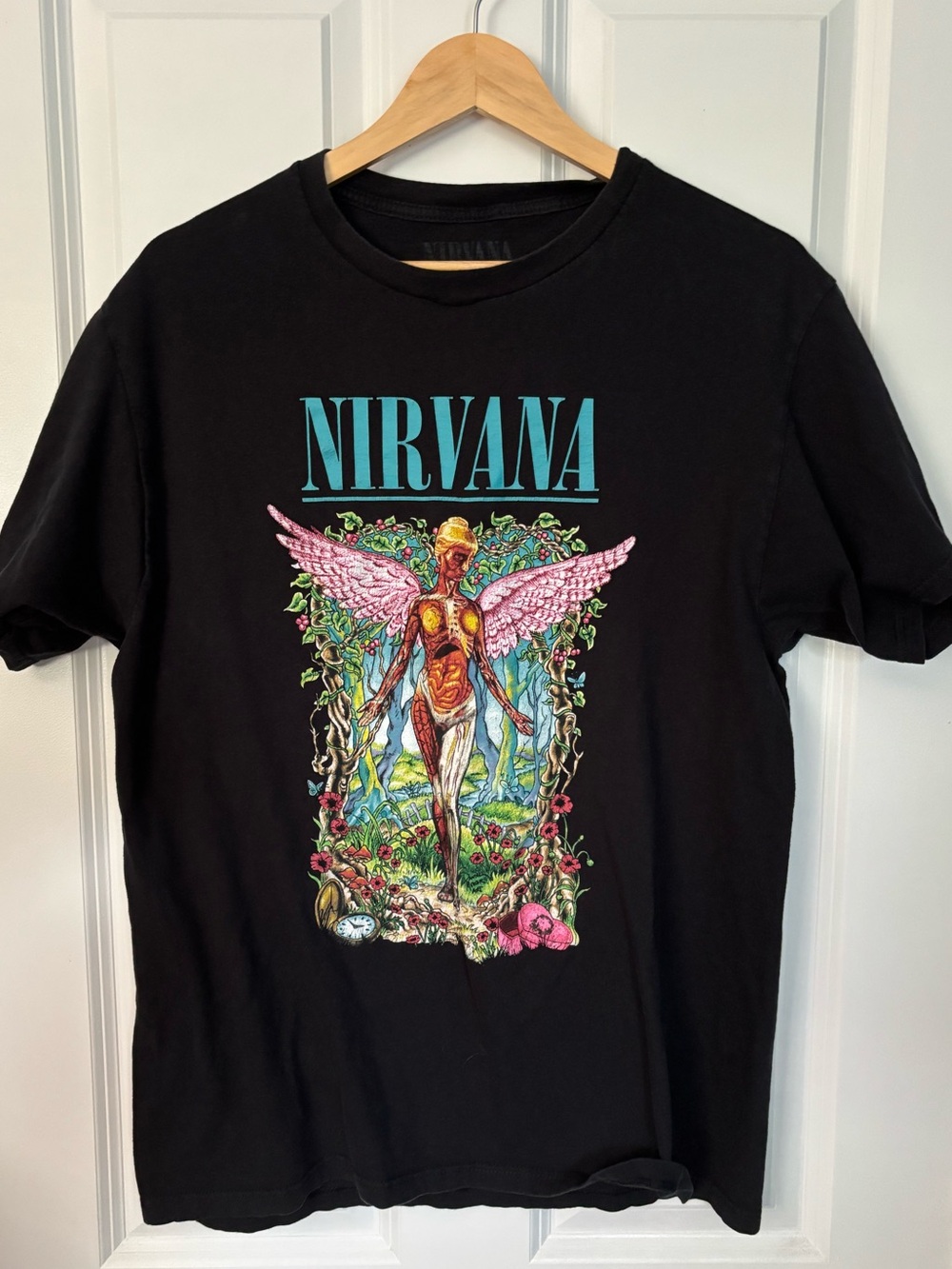 Nirvana Official License Vintage-Style band T-Shirt Angel Wings Floral Black LG